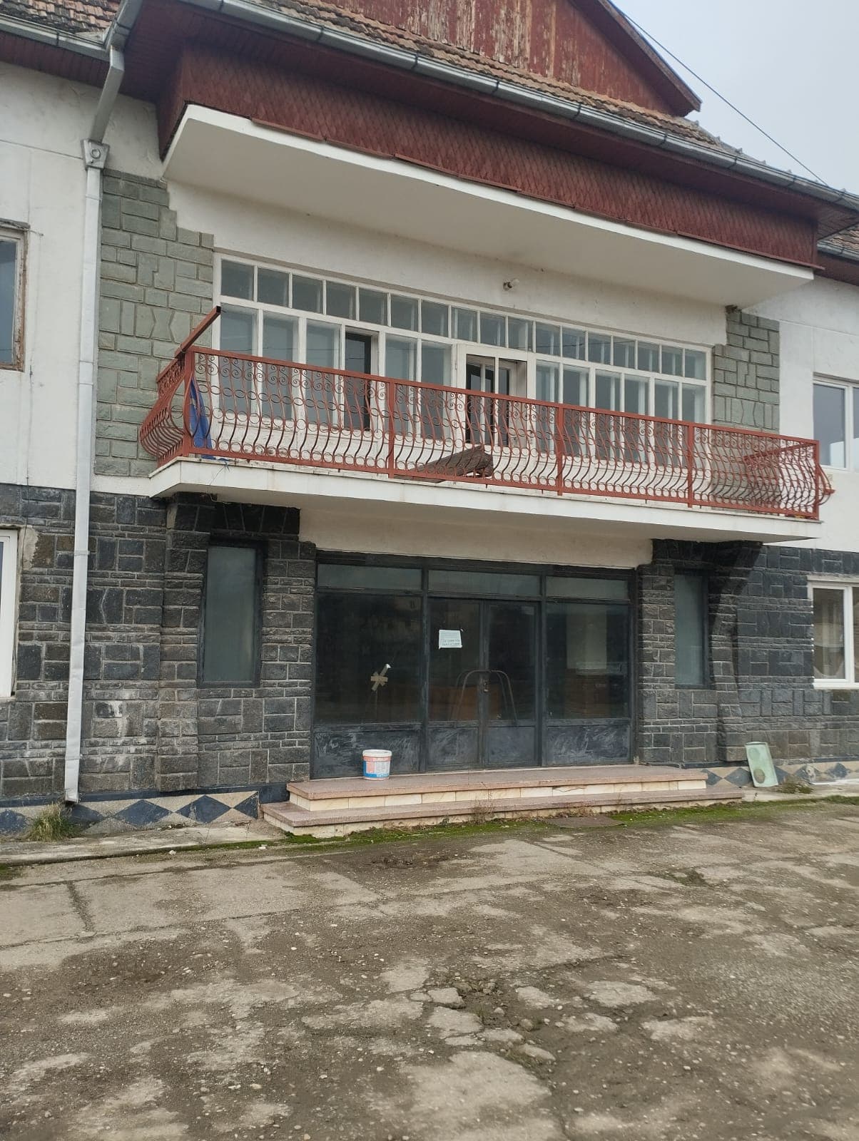 Ansamblu Imobile Industriale și Administrative - Image 1